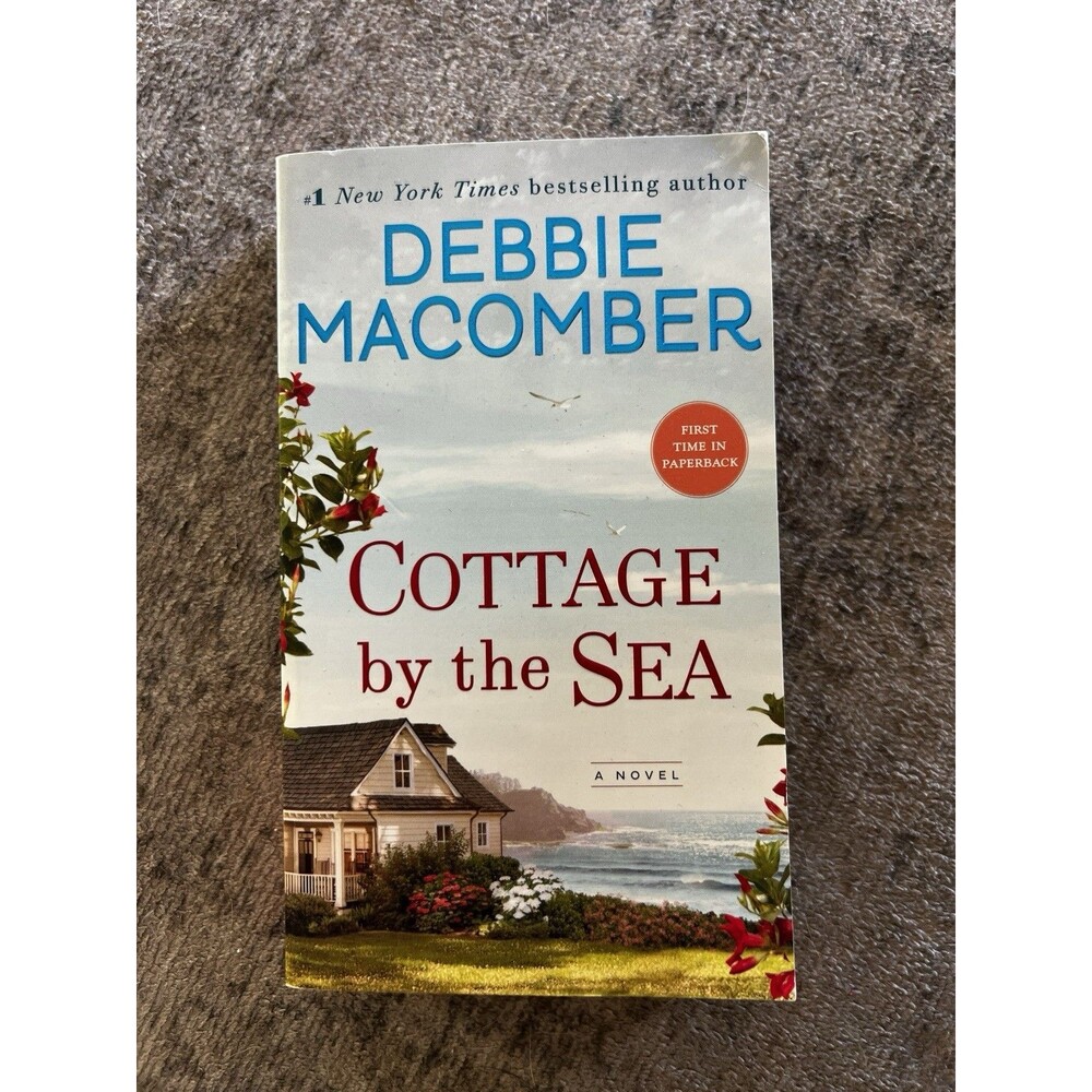 Cottage by the Sea: A Novel - Debbie Macomber, 039918127X, paperback